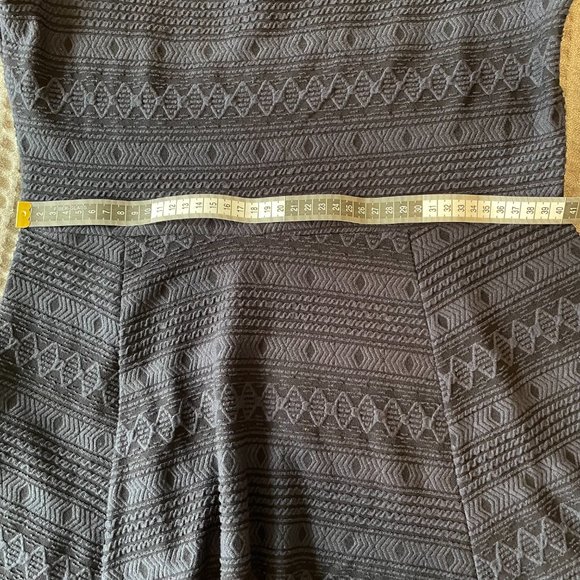 ✨HOST PICK✨DIVIDED Navy Patterned Mini Dress Size M (AU 12) - Picture 9 of 10